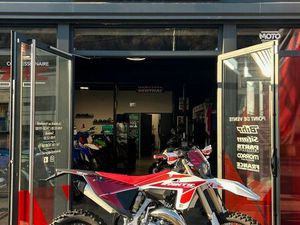 FANTIC 125 XE 2025 / 0 KM DESTOCKAGE