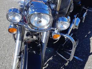 HARLEY DAVIDSON ROAD KING CLASSIC