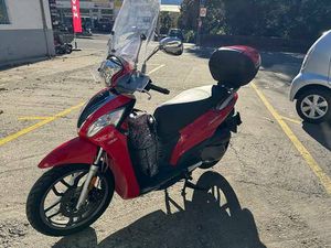 VENDO KYMCO PEOPLE ONE 125I CANTON TESSIN -