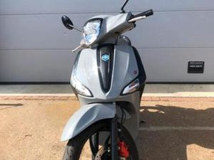 PIAGGIO LIBERTY S 50CC 2022 LEES BESCHRIJVING! — SCOOTERS | PIAGGIO — MARKTPLAATS