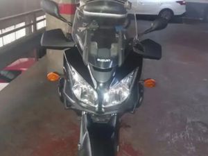 SUZUKI V-STROM 650