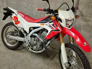 ② CRF250L ENDURO SLECHTS 4500KM (BWJ2014)