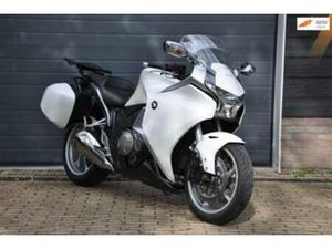 HONDA VFR 1200 F ABS ZEER COMPLETE EN NETTE MOTOR! 180 PK — MOTOREN | HONDA — MARKTPLAATS