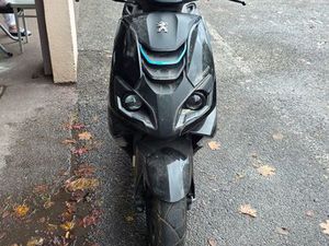 PEUGEOT SPEEDFIGHT 4