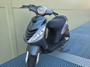 PIAGGIO ZIP • 50CC • 2017 — SCOOTERS | YAMAHA — MARKTPLAATS