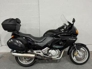 HONDA NT650V 647 CM3