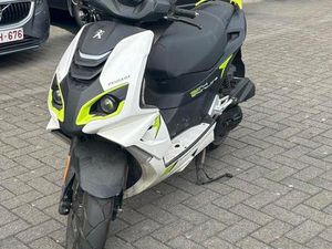 ② SCOOTER PEUGEOT SPEEDFIGHT