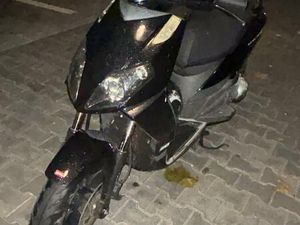 ⭐️ APRILIA SR 50 R – 2009 – SPORTLICHER 50ER ROLLER ⭐️