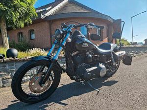 HARLEY-DAVIDSON DYNA STREET BOB