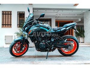 YAMAHA MT07 FAC 3