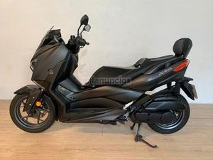 YAMAHA - XMAX 125