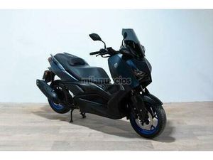 YAMAHA - XMAX 125