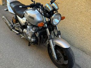 YAMAHA 1300 XJR