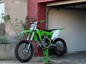 250 KXF