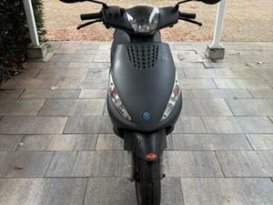 PIAGGIO ZIP S 2019 - NIEUWE BANDEN, 14.499KM — SCOOTERS | PIAGGIO — MARKTPLAATS