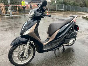 PIAGGIO MEDLEY 125 + ACCESSOIRES, 4600 KM, EXCELLENT ÉTAT