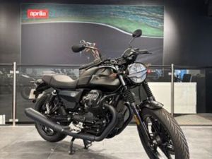 MOTO GUZZI V7 STONE 2025 850 CM3 | MOTO ROADSTER | 199 KM | NOIR | 94160 ST MANDE