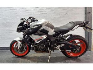 YAMAHA MT-10 1000 HYPER-NAKED EURO 4 998 CC