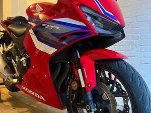 ② HONDA CBR500R 2025