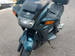 HONDA PAN EUROPEAN 1100 - ST1100- 88000KM -VALISE + TOP CASE