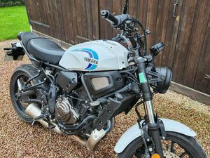 YAMAHA XSR 700 BRIDÉ PERMIS A2