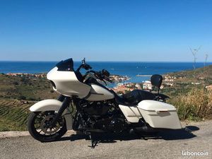 ROAD GLIDE SPECIAL BLANC