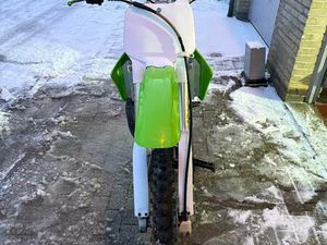 ② KAWASAKI KX 125 CC