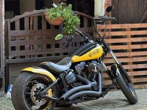 HARLEY-DAVIDSON ROCKER C FXCWC