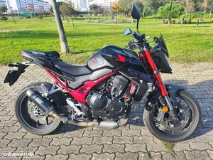 HONDA HORNET 750 QUICKSHIFT