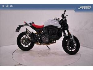 DUCATI MONSTER+ (PLUS) 2024 WIT — MOTOREN | DUCATI — MARKTPLAATS
