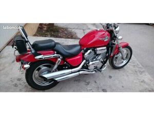HONDA VF 750 C