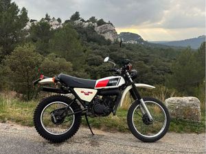 YAMAHA 125 DTMX