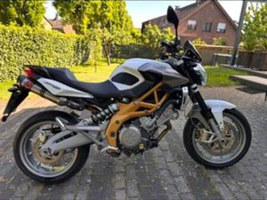 APRILIA SHIVER 750