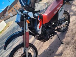 HONDA XL600R