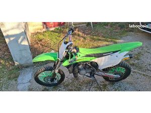 MOTO CROSS KAWASAKI 85 KX