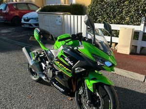 KAWASAKI NINJA 400