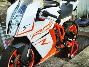 KTM RC8R