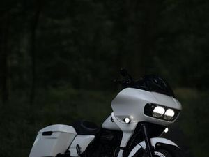 HARLEY DAVIDSON ROAD GLIDE