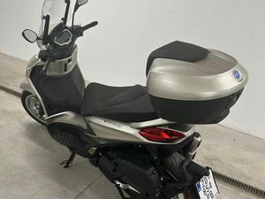 PIAGGIO BEVERLY 400 HPE, 2024 GOD.