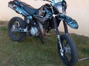 YAMAHA 125 DTX