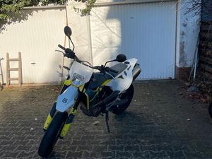 HUSQVARNA 701 SUPERMOTO 2021 A2 KEIN TÜV
