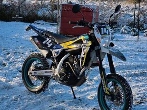 HUSQVARNA SMR 125 SUPERMOTO 200 CCM TÜV