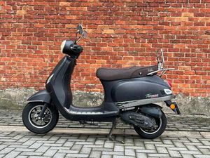 ② GTS TOSCANA A KLASSE GEEN RIJBEWIJS NODIG