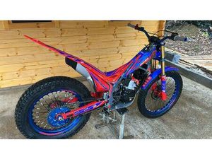 VENDO BETAMOTOR EVO 300 2T FACTORY (2025 - 26) USATA A SUSA (CODICE 9903451) - MOTO.IT