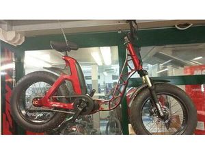 VENDO FANTIC MOTOR ISSIMO 25 FUN (2022 - 26) USATA A ROSTA (CODICE 9669222) - MOTO.IT