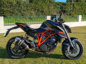KTM SUPER DUKE 1290R CALDAS DA RAINHA - NOSSA SENHORA DO PÓPULO, COTO E SÃO GREGÓRIO