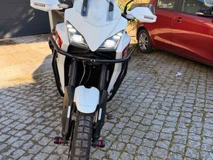 MOTO MORINI X-CAPE 649 – PRONTA PARA ESTRADA E TODO-O-TERRENO VILA DO CONDE