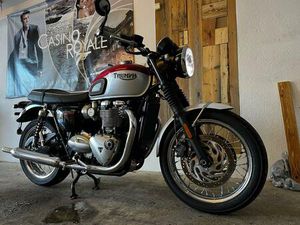 TRIUMPH BONNEVILLE T120 BUD EKINS