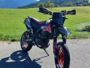 APRILLIA SX 125 (EXC LOOK)