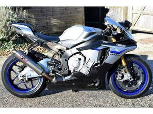 YAMAHA R1M (9500 MILES, £££S SPENT SETON TUNING) 2016 16 REG